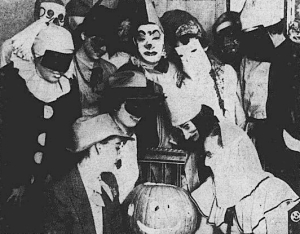 halloween party 2